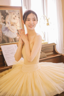 囚禁少女电影免费播放